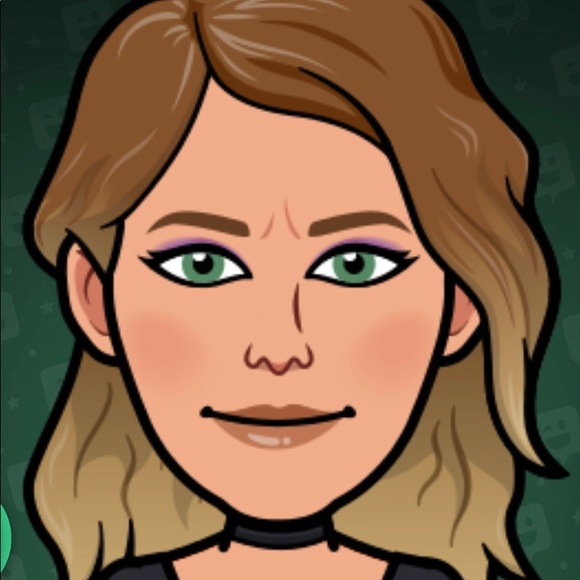 Meet your Posher, Debbie - Picture 1 of 1